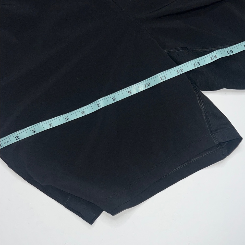lululemon athletica Black High Waist Shorts Women’s size large - Picture 8 of 9